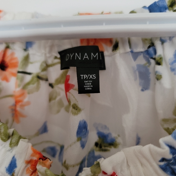 Dynamite off-the-shoulder white floral crop top XS - Picture 4 of 9